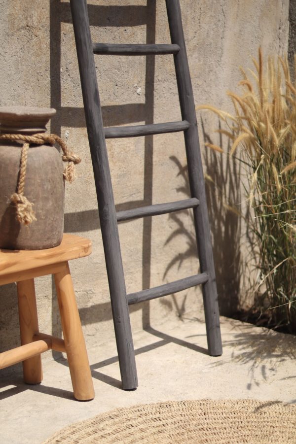 Natural Ladder Matt Black
