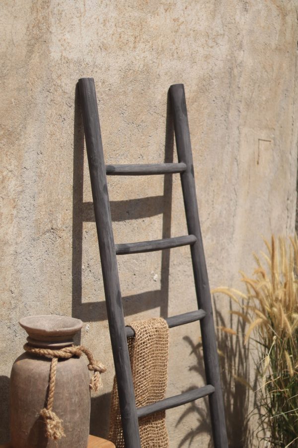 Natural Ladder Matt Black