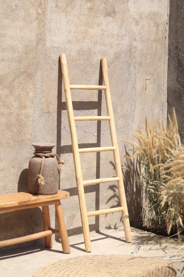 Natural Ladder Oak Look