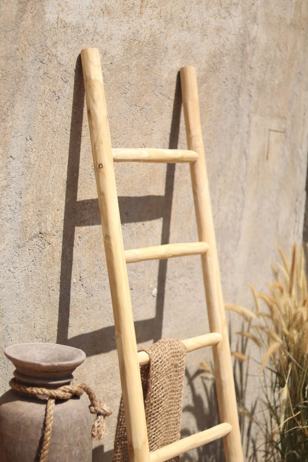 Natural Ladder Oak Look