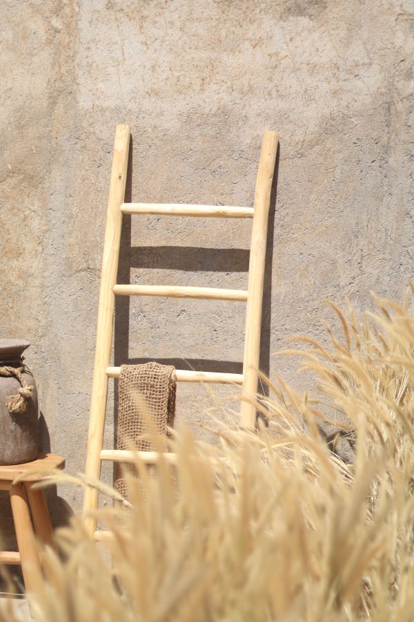 Natural Ladder Oak Look