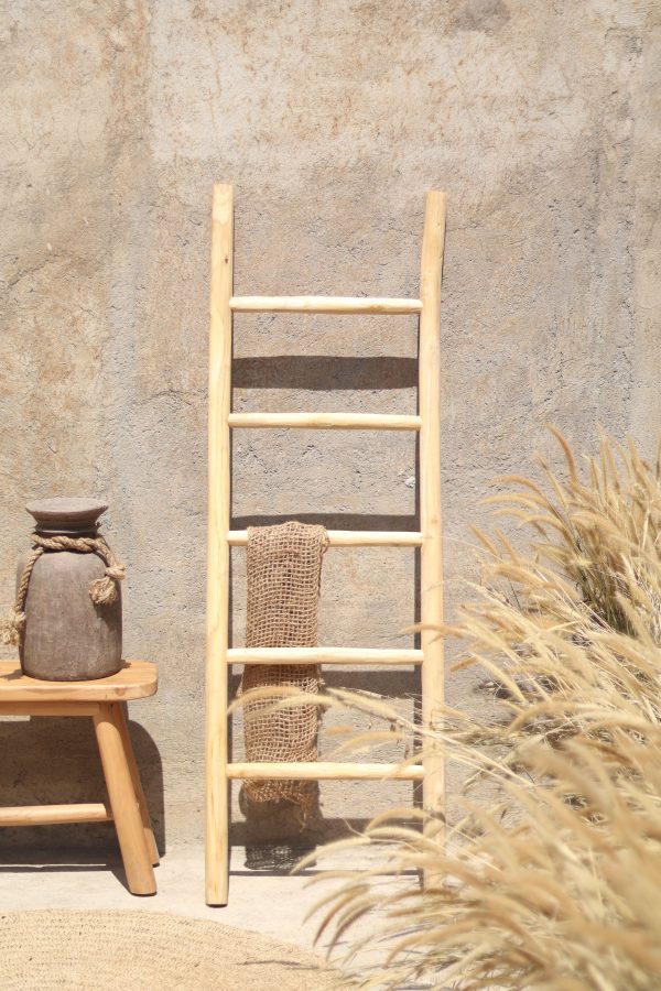 Natural Ladder Oak Look