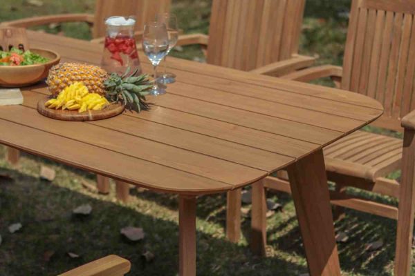 Foxo Dining Table 200 x 100 Merlin Stacking Chair JPEG 17-50kb Foxo Dining Table